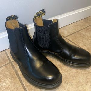DOC MARTENS